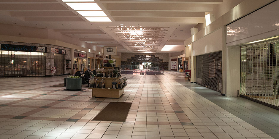 current orchards mall interior